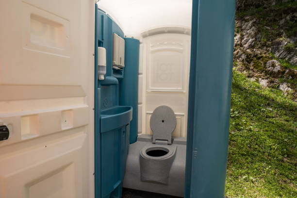 Portable Toilet Options We Offer in Morrice, MI